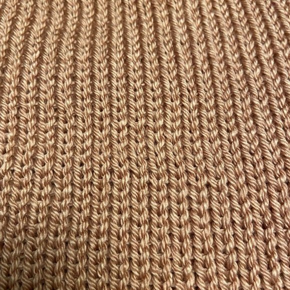 Handmade Winter Beanie - Frozé - Picture 4 of 6